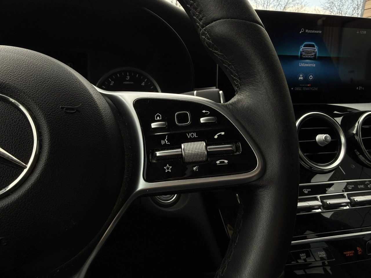 Mercedes GLC 200 - Zdjęcie 12