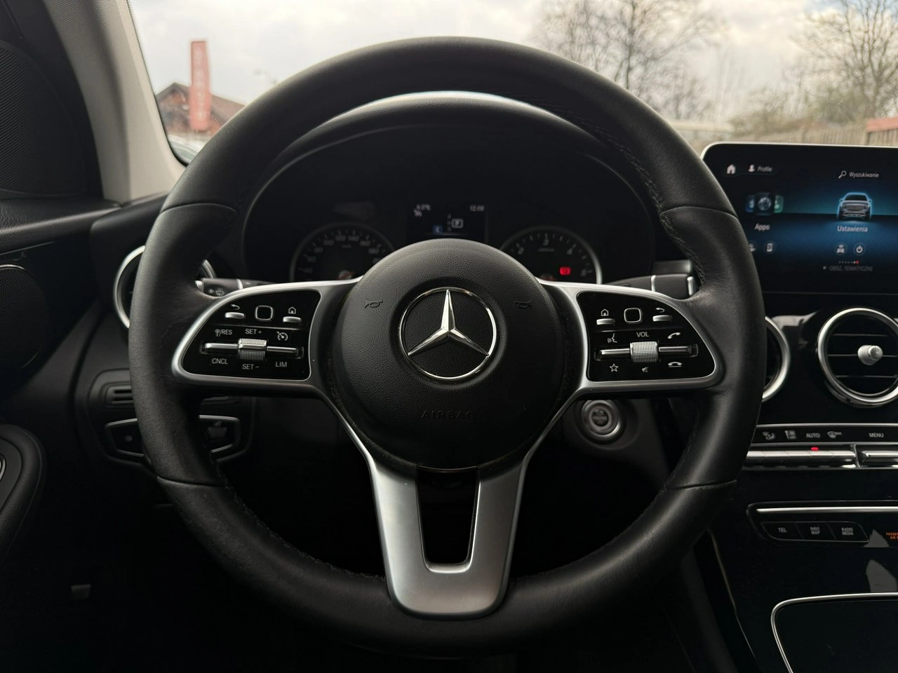 Mercedes GLC 200 - Zdjęcie 11