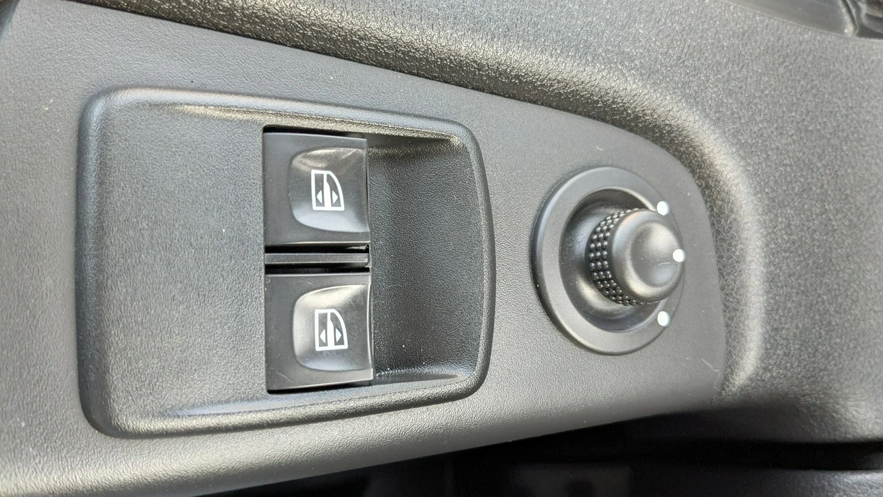 Opel Vivaro - Zdjęcie 27