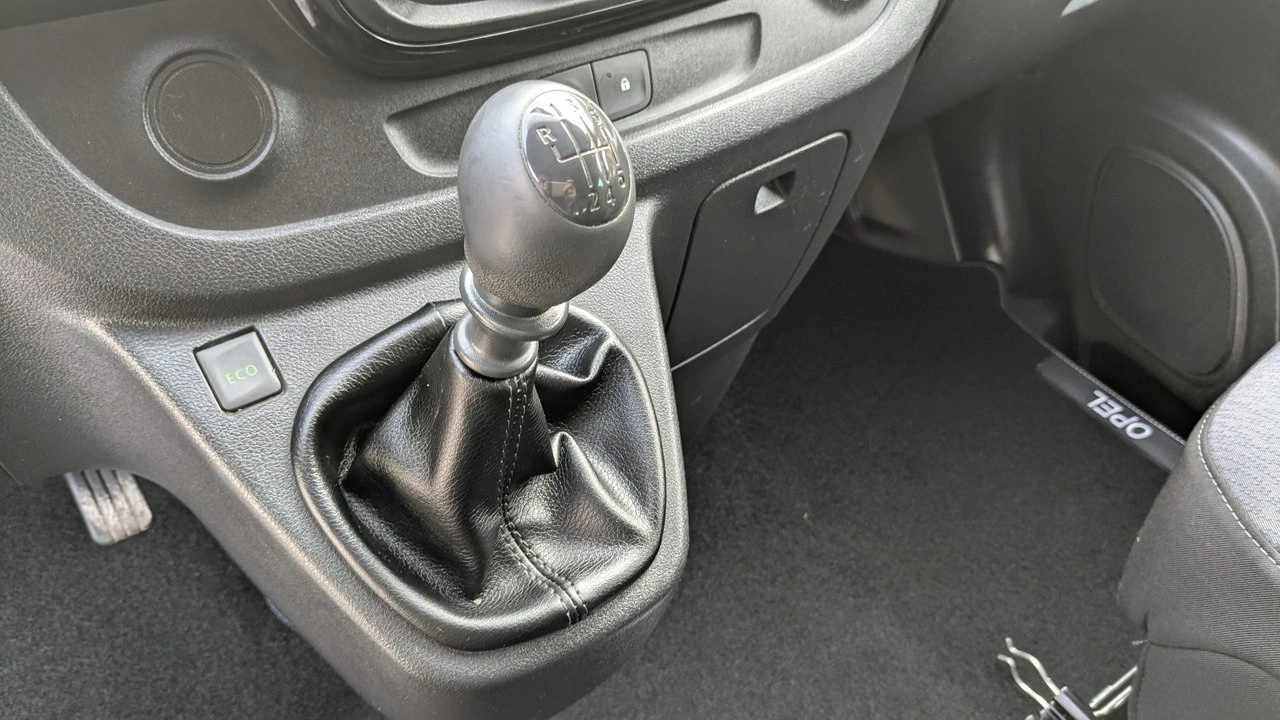 Opel Vivaro - Zdjęcie 30