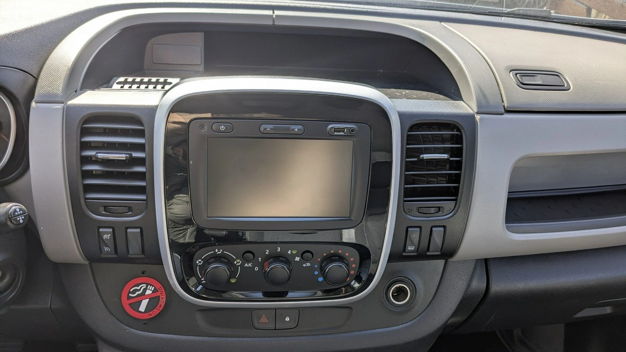 Renault Trafic - Zdjęcie 17