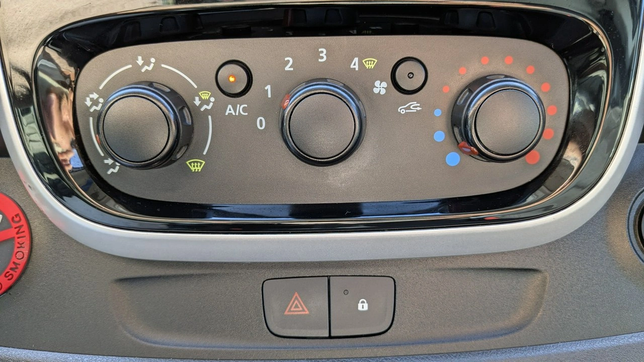 Renault Trafic - Zdjęcie 19