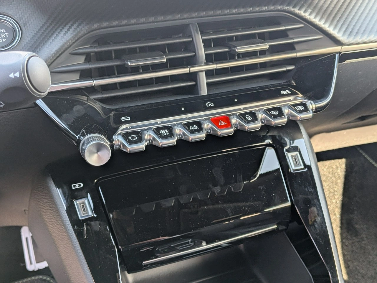 Peugeot 2008 - Zdjęcie 13