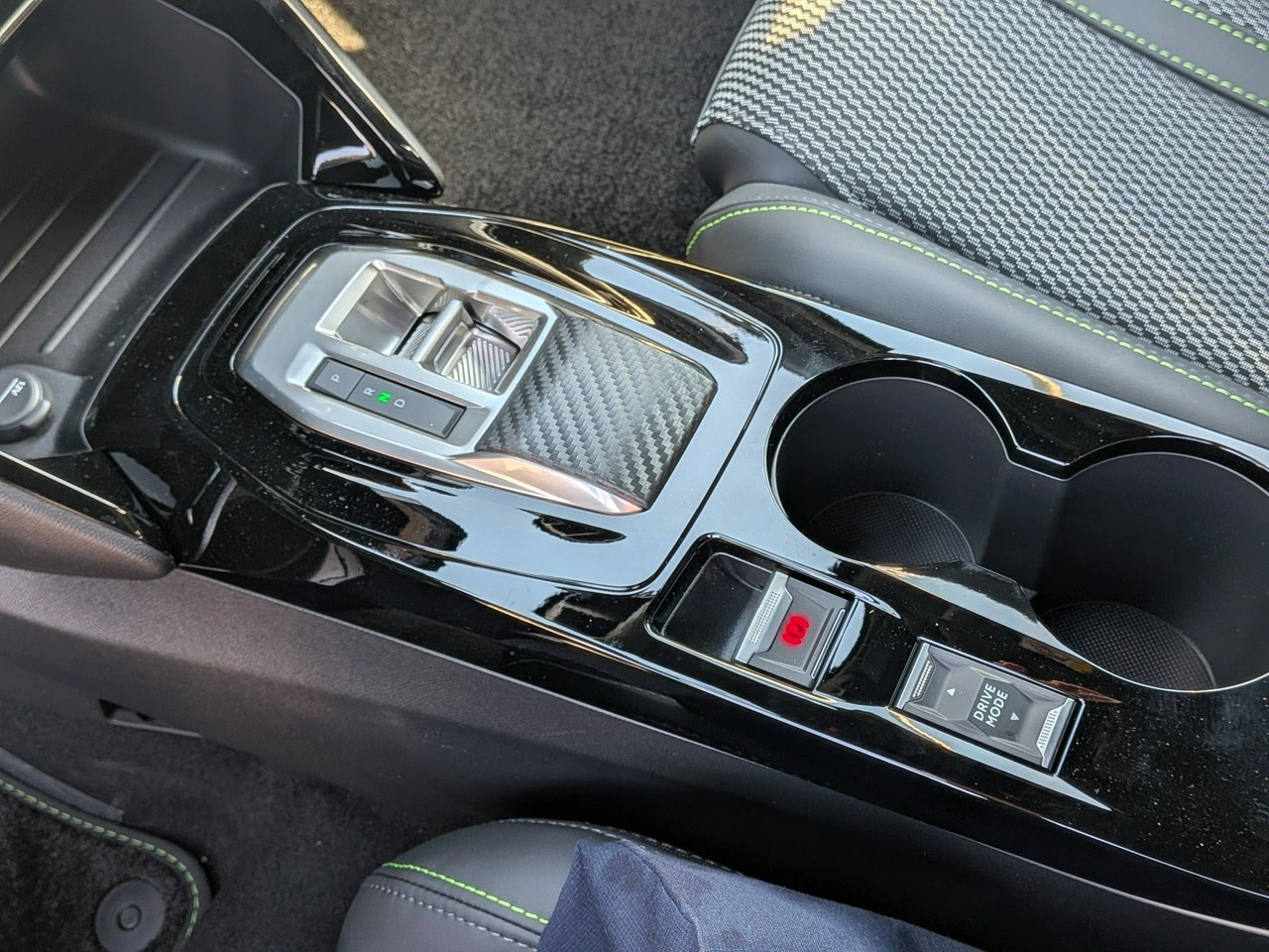 Peugeot 2008 - Zdjęcie 14