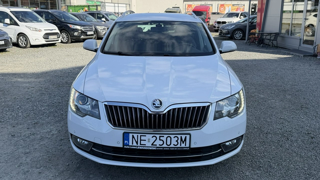 Skoda Superb - Zdjęcie 15