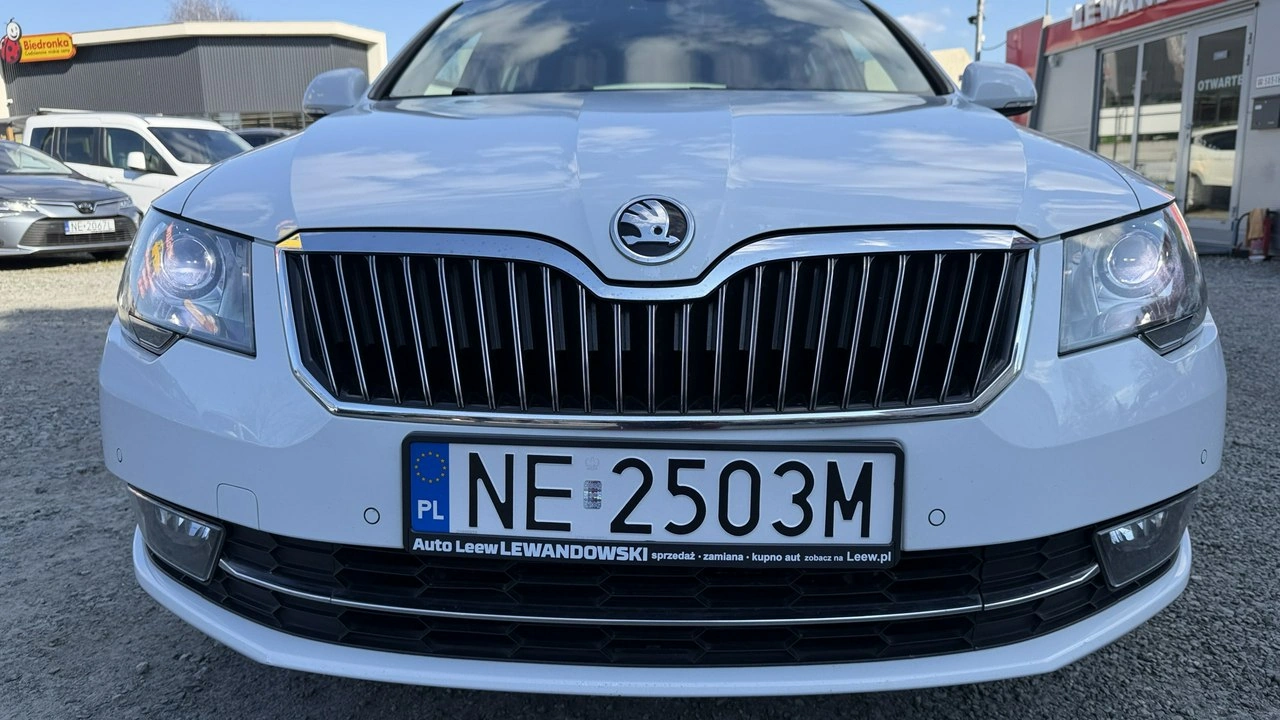 Skoda Superb - Zdjęcie 16