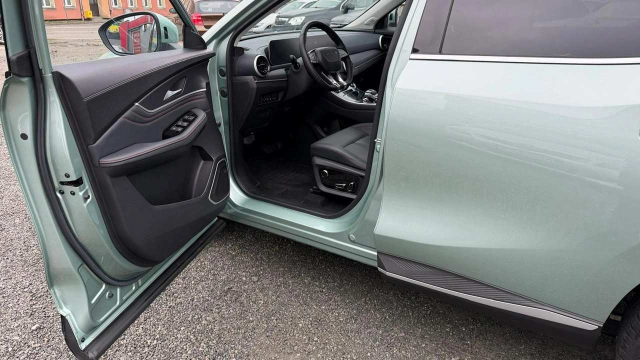 Forthing T5 EVO - Zdjęcie 23