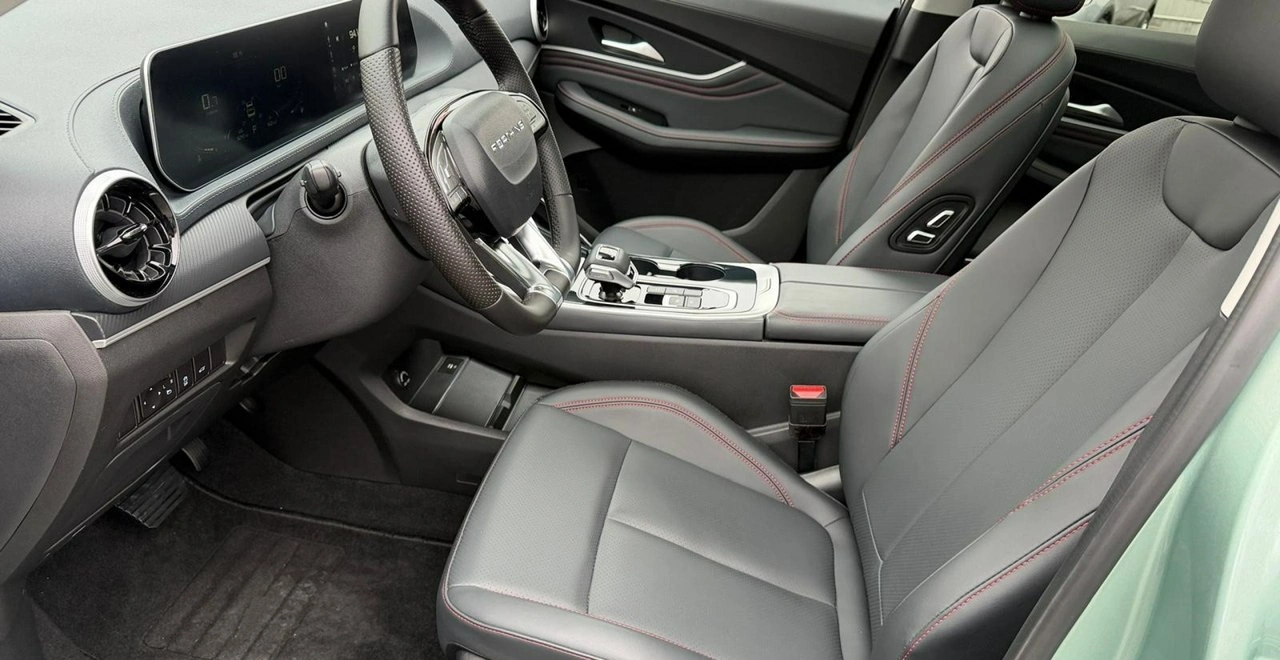 Forthing T5 EVO - Zdjęcie 24