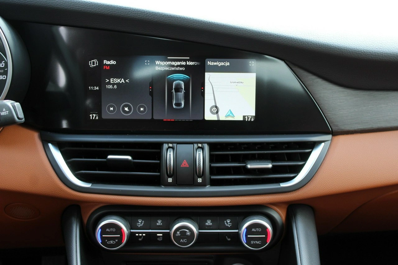 Alfa Romeo Giulia - Zdjęcie 16