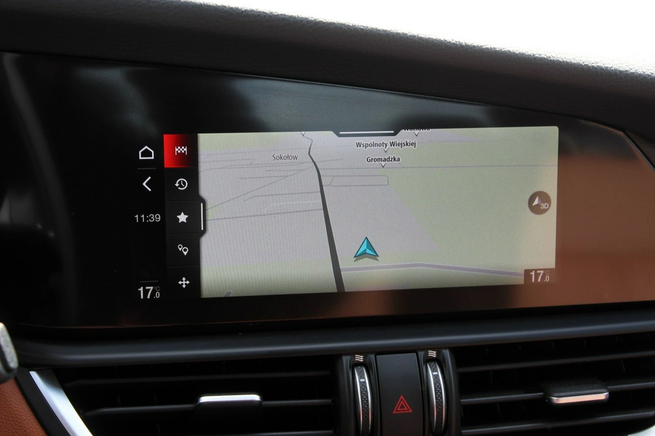 Alfa Romeo Giulia - Zdjęcie 17