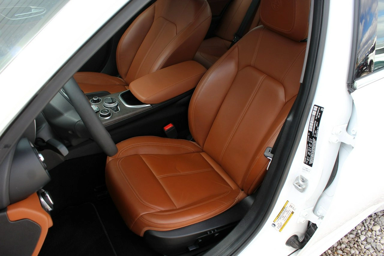 Alfa Romeo Giulia - Zdjęcie 29