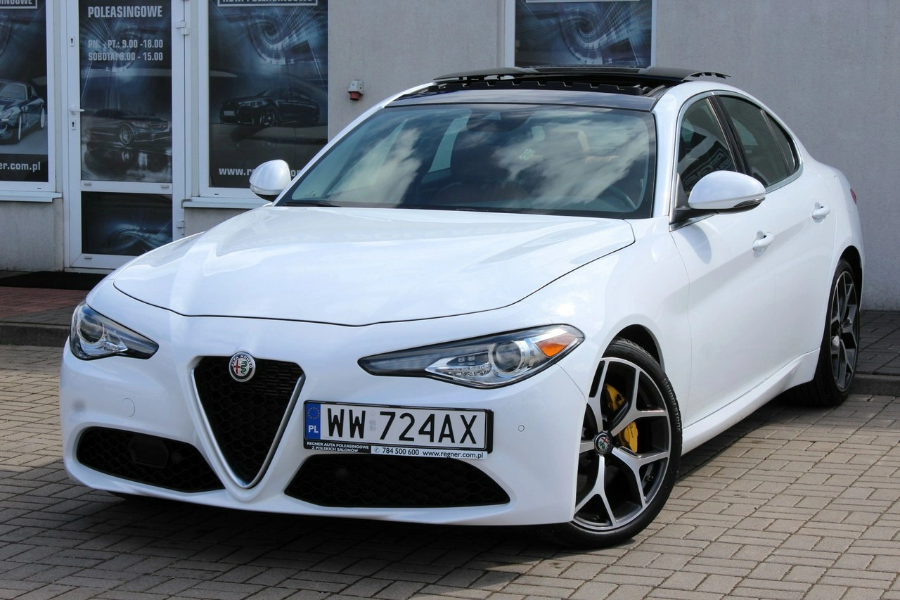 Alfa Romeo Giulia - Zdjęcie 2