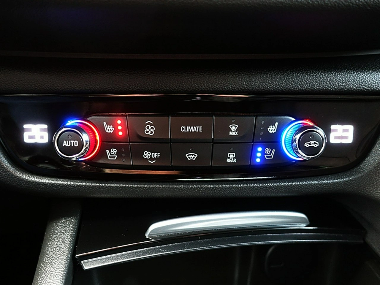 Opel Insignia - Zdjęcie 26