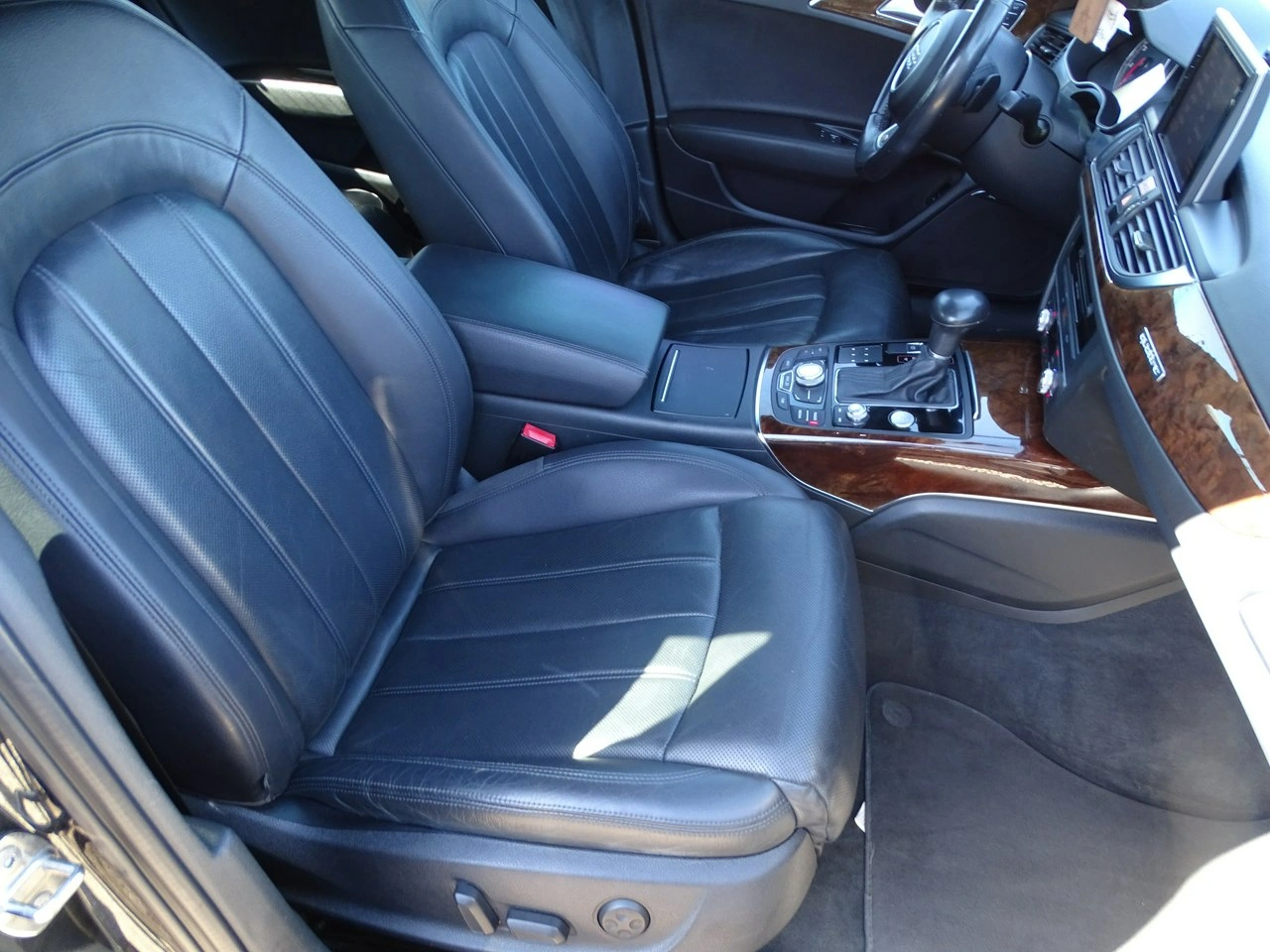 Audi A6 - Zdjęcie 11