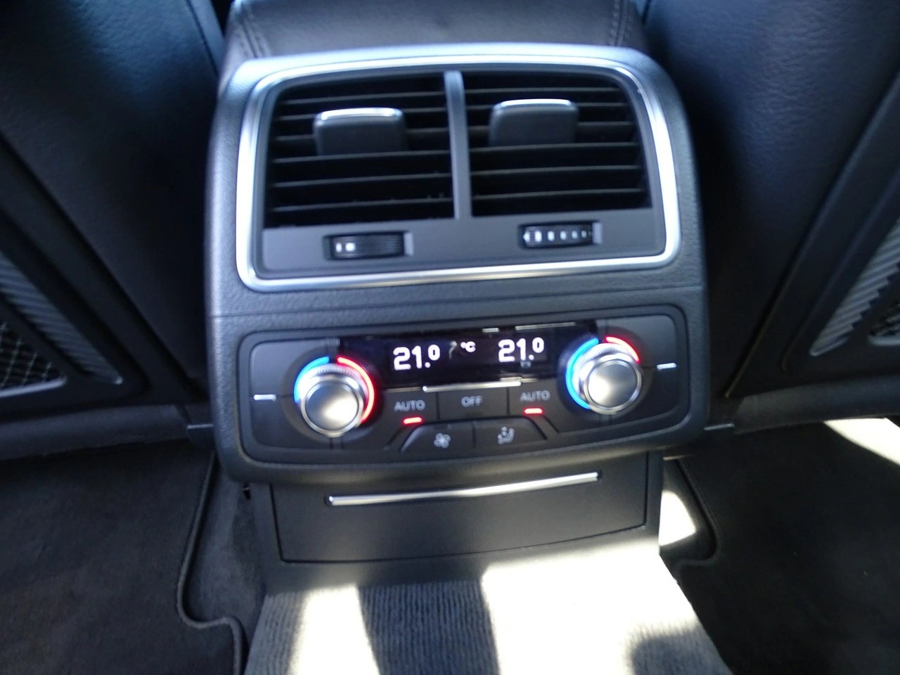 Audi A6 - Zdjęcie 13