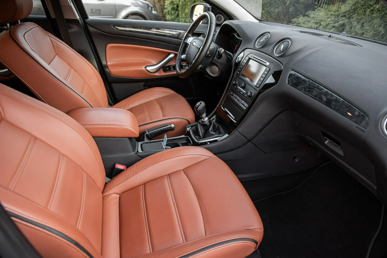 Ford Mondeo - Zdjęcie 8