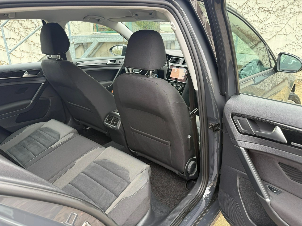 Volkswagen Golf - Zdjęcie 9