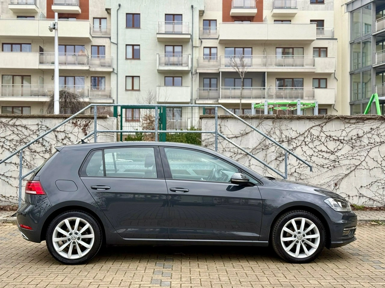 Volkswagen Golf - Zdjęcie 13