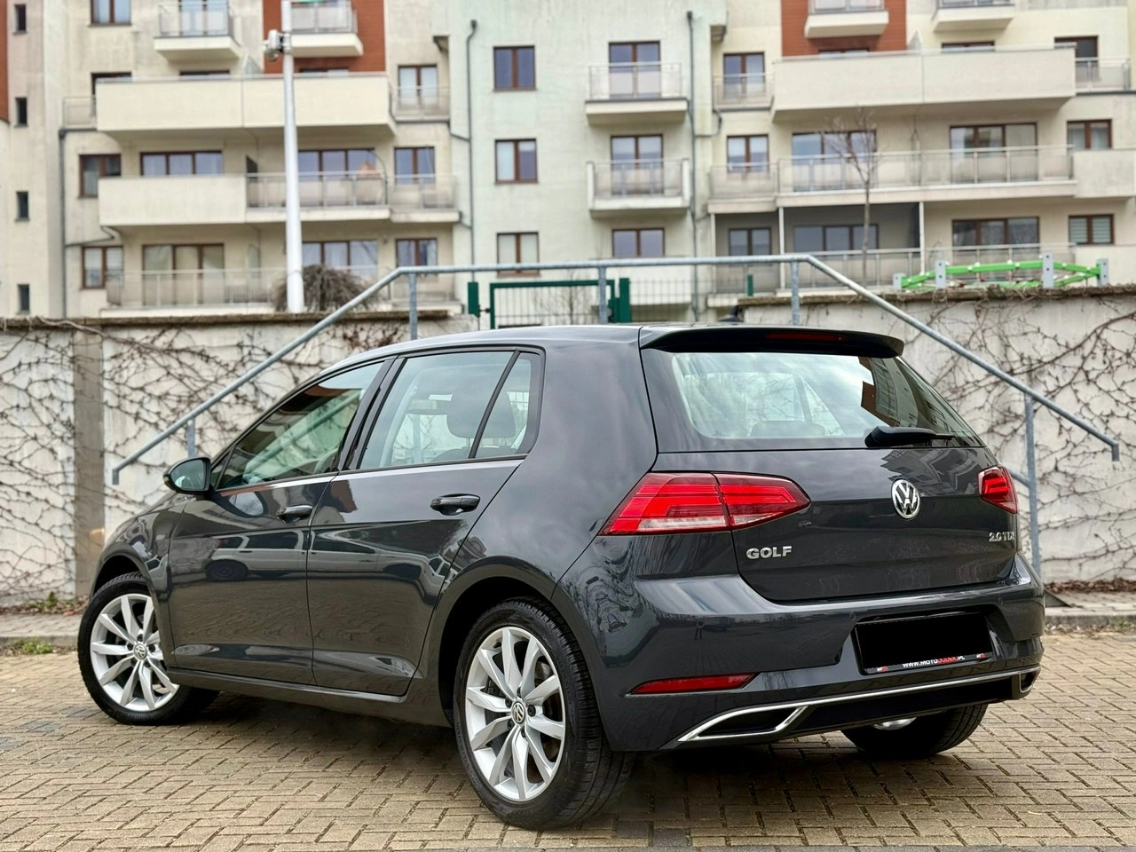 Volkswagen Golf - Zdjęcie 1