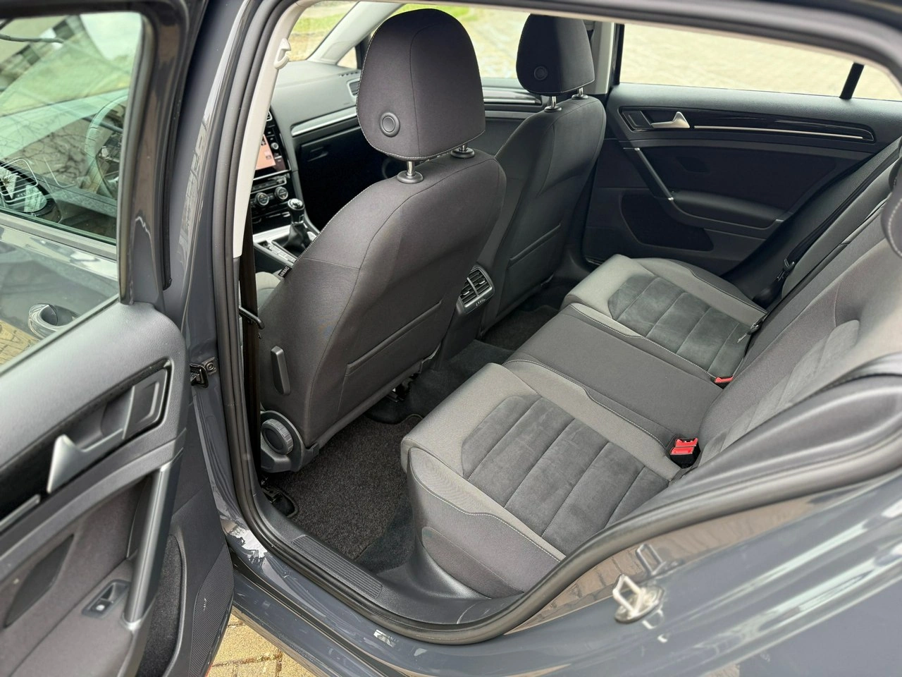 Volkswagen Golf - Zdjęcie 19