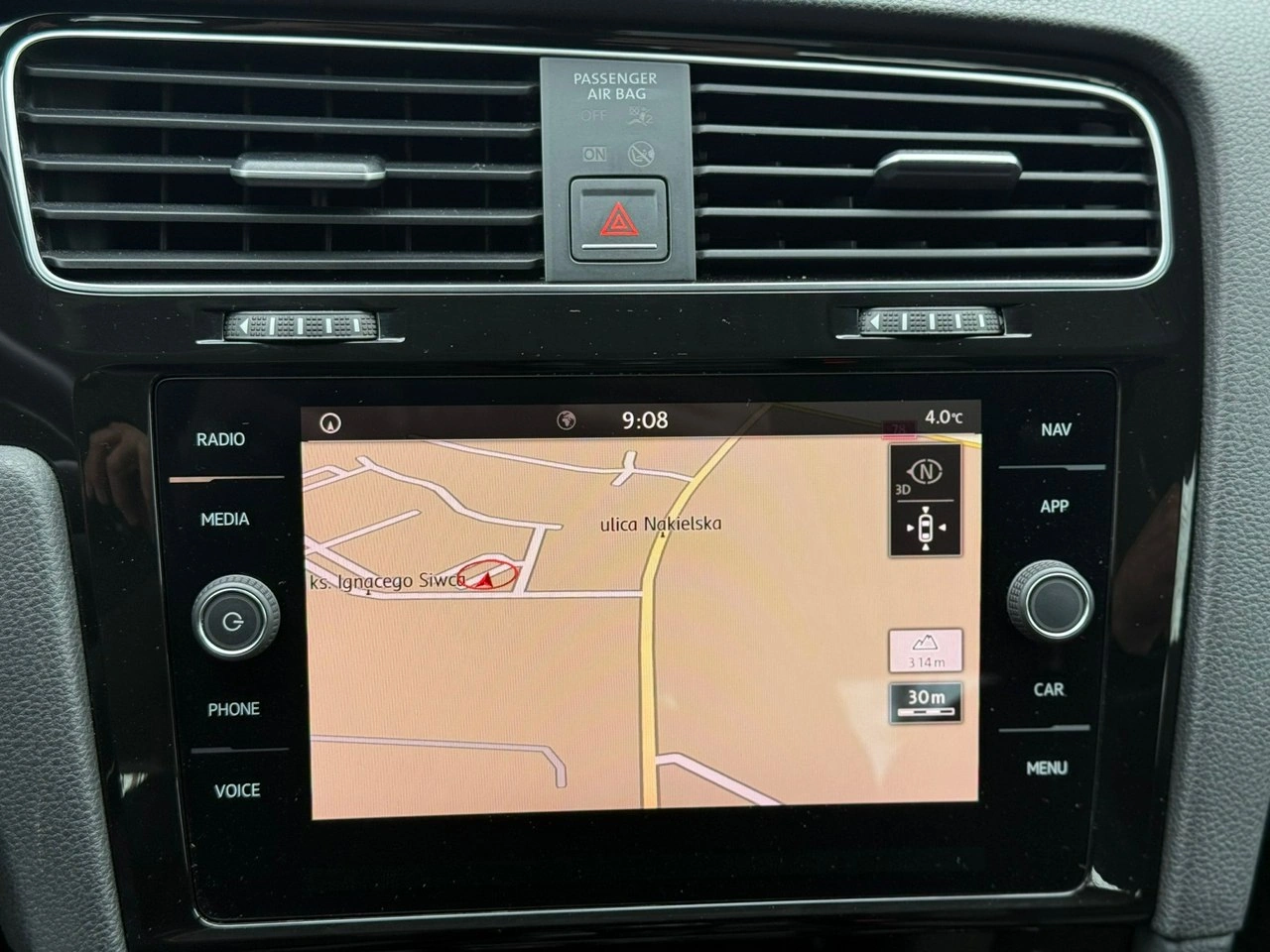 Volkswagen Golf - Zdjęcie 25