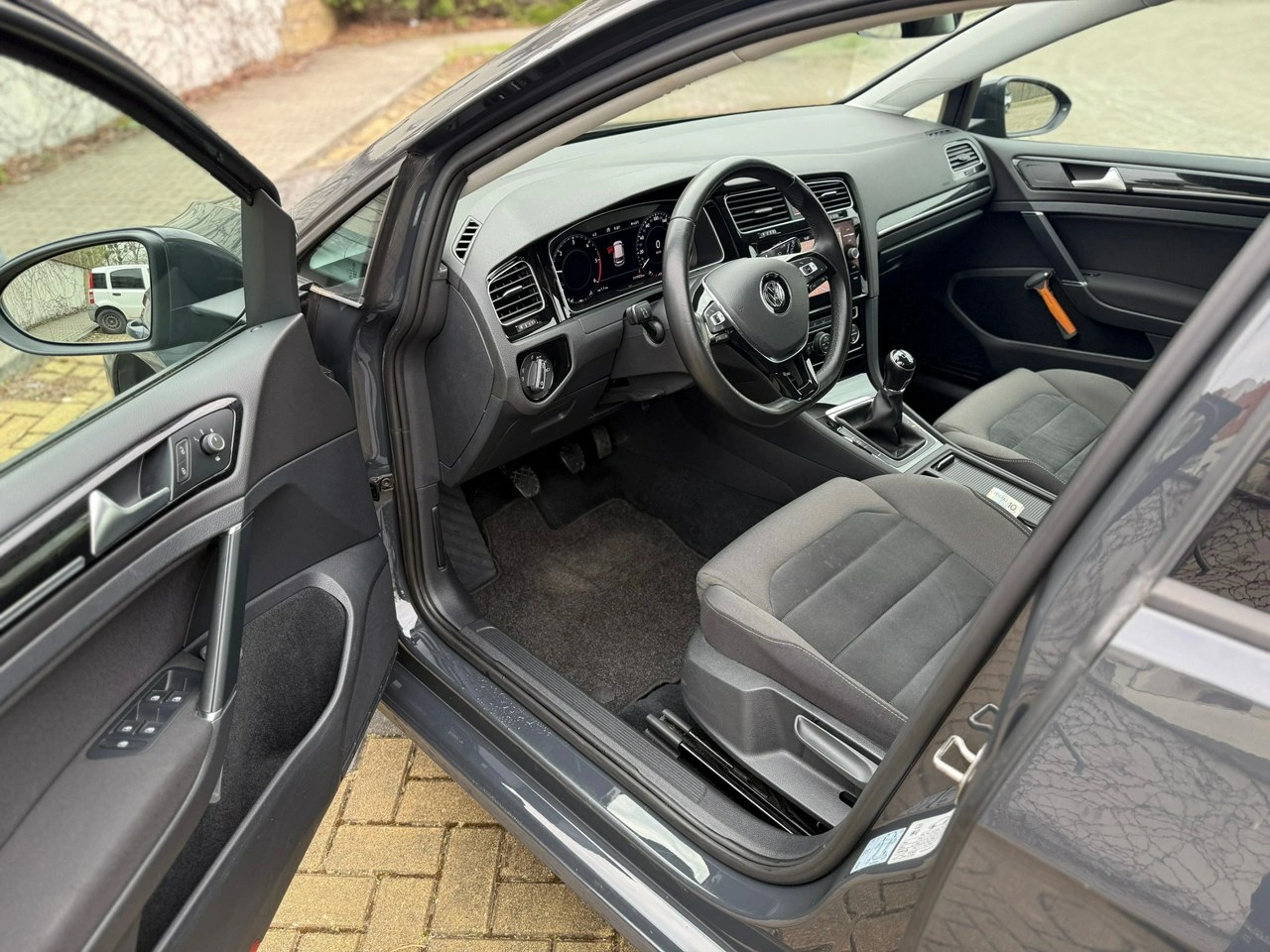 Volkswagen Golf - Zdjęcie 4