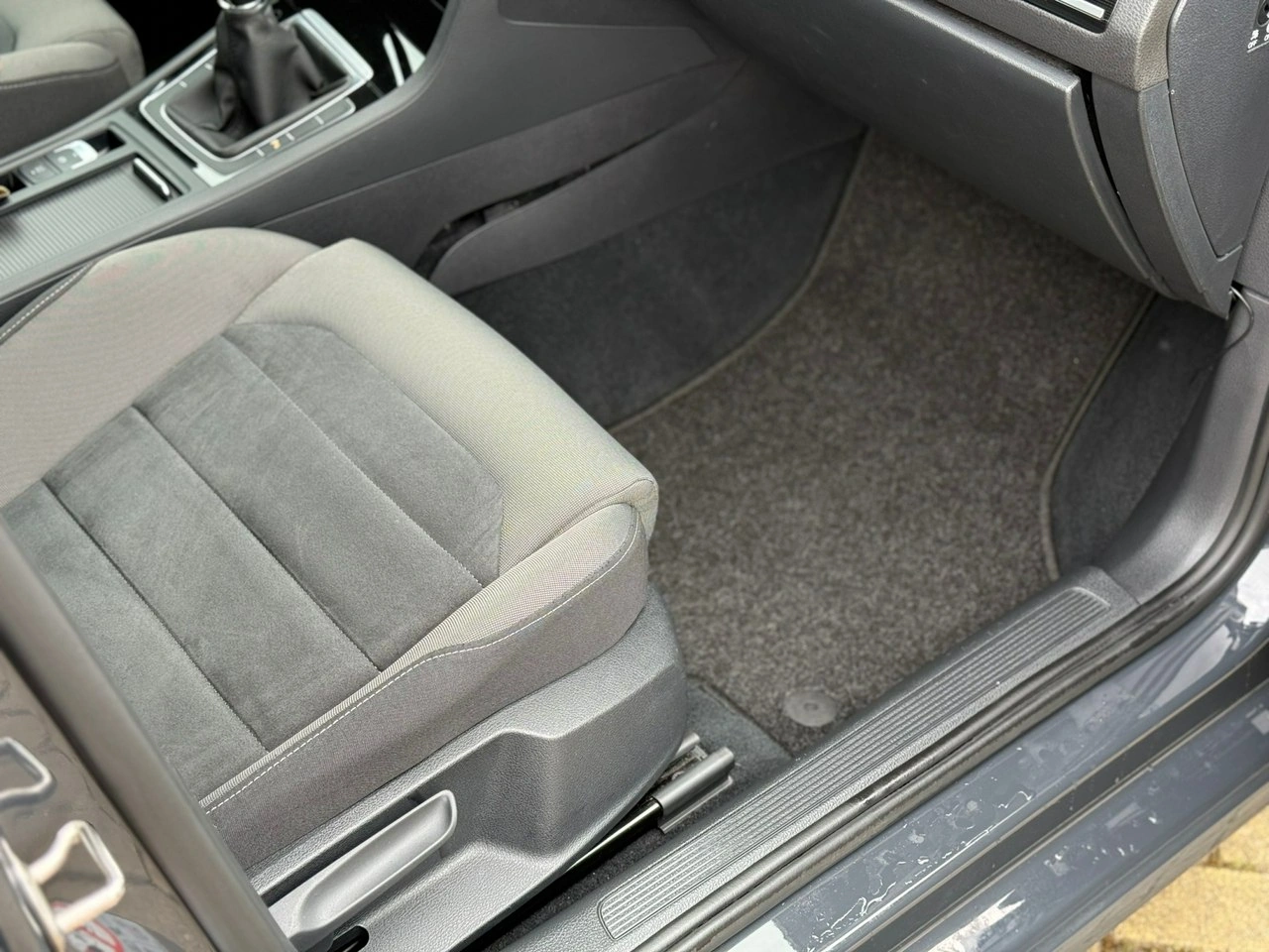 Volkswagen Golf - Zdjęcie 7