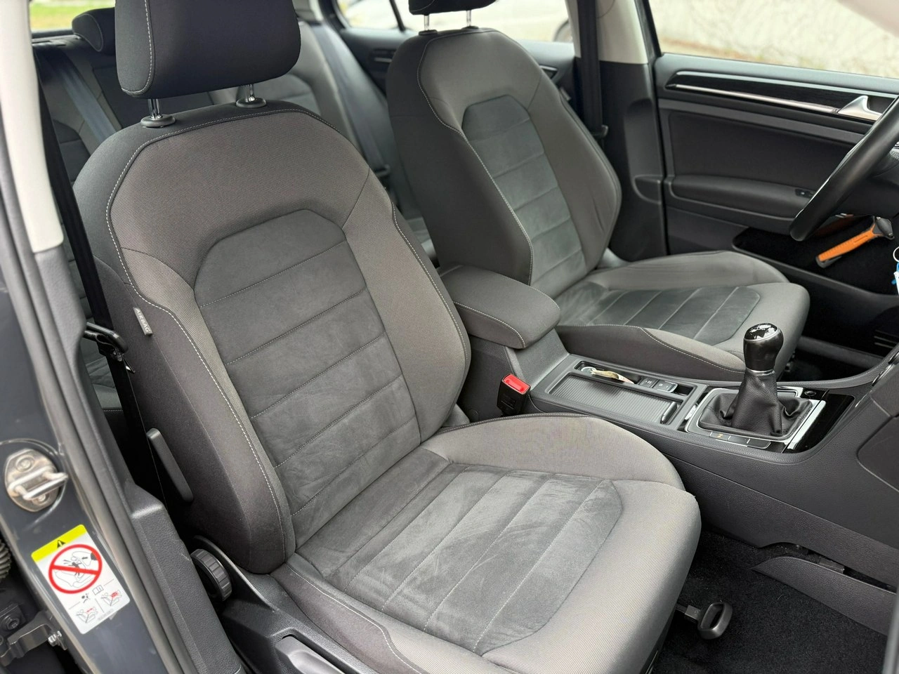 Volkswagen Golf - Zdjęcie 8