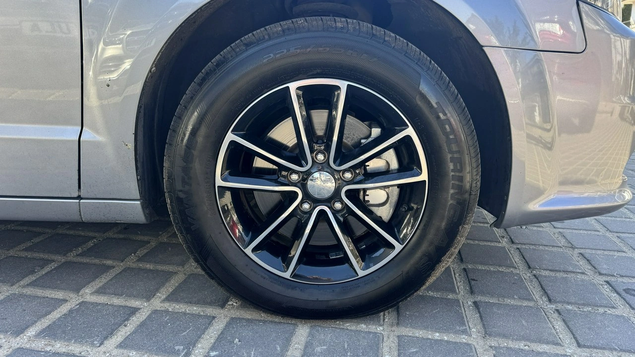 Dodge Grand Caravan - Zdjęcie 22