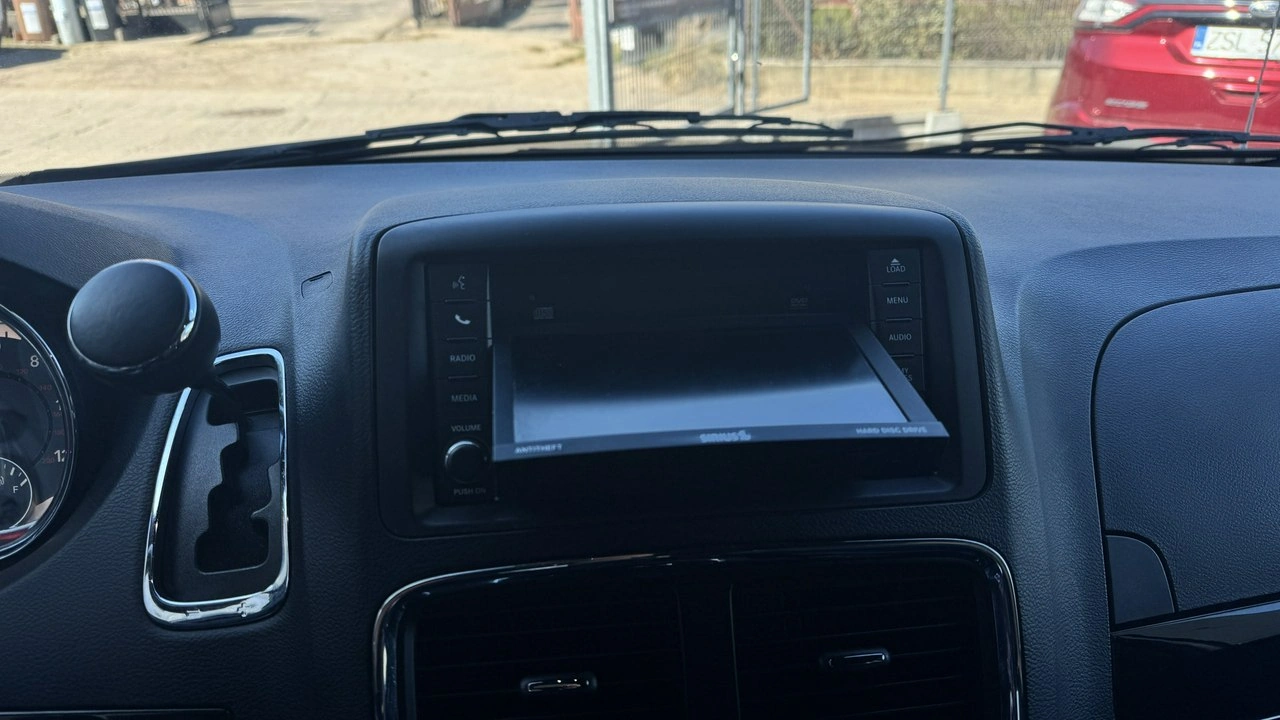 Dodge Grand Caravan - Zdjęcie 29