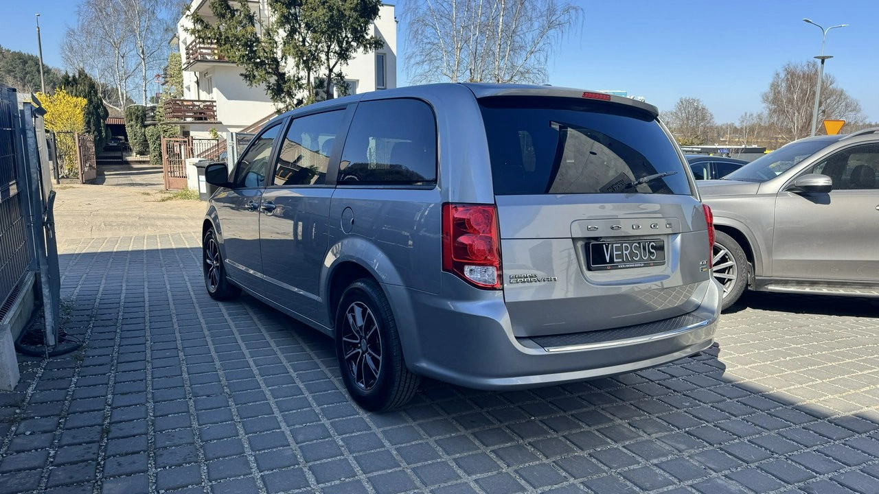 Dodge Grand Caravan - Zdjęcie 4