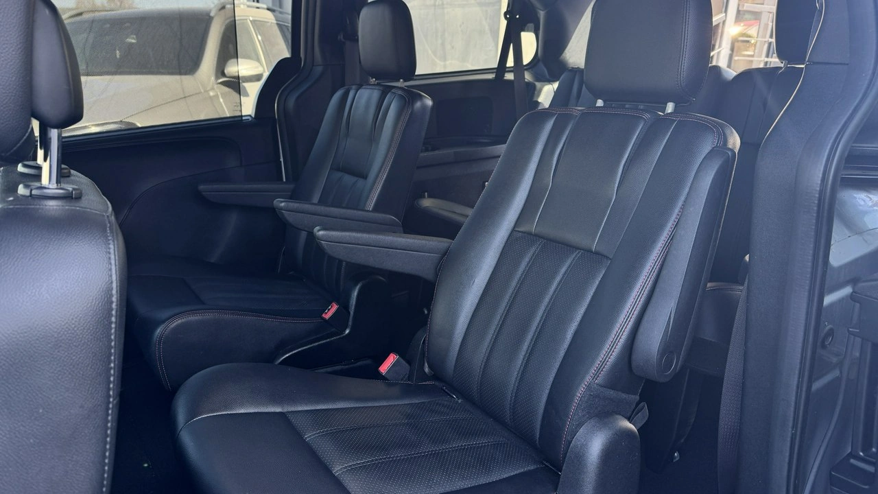 Dodge Grand Caravan - Zdjęcie 7