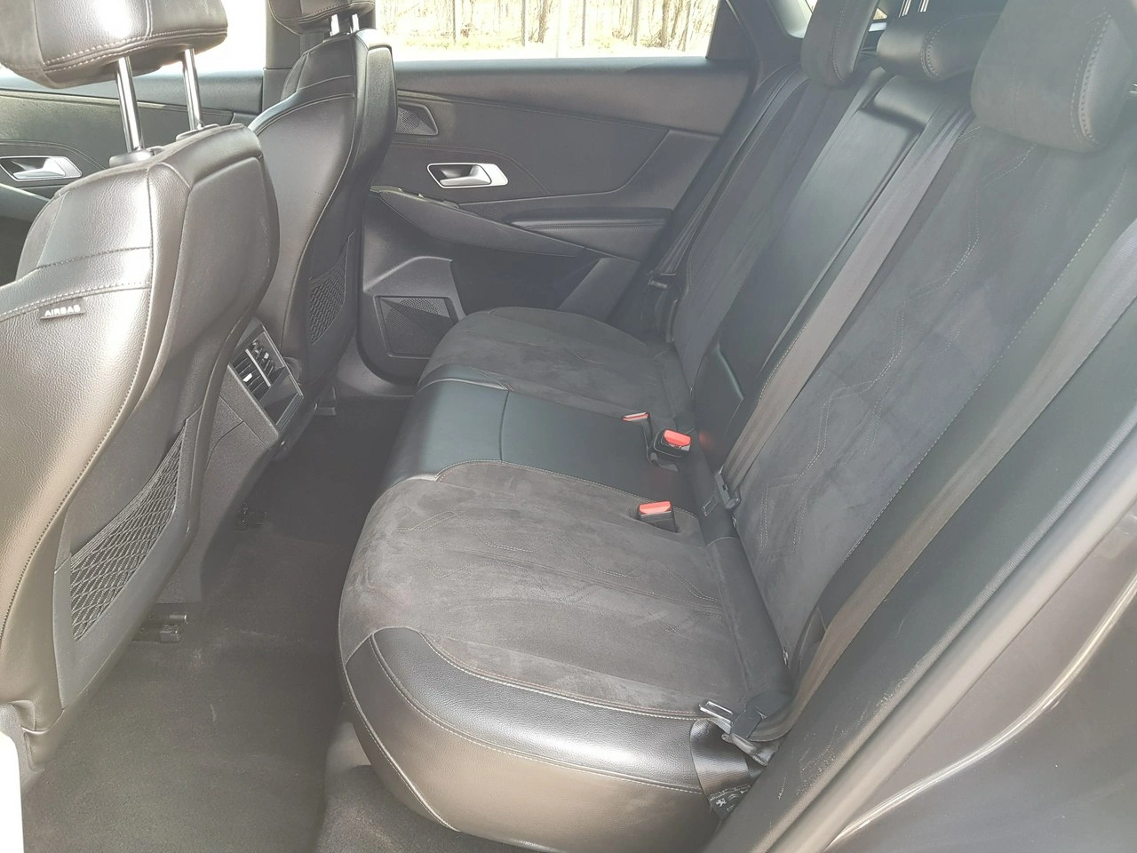 DS Automobiles DS 7 Crossback - Zdjęcie 10