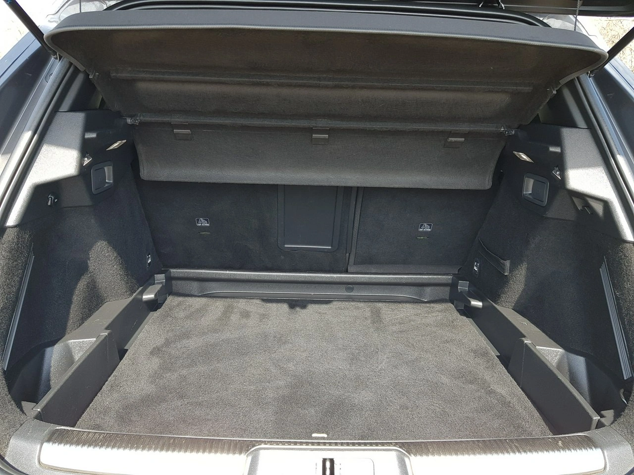 DS Automobiles DS 7 Crossback - Zdjęcie 13