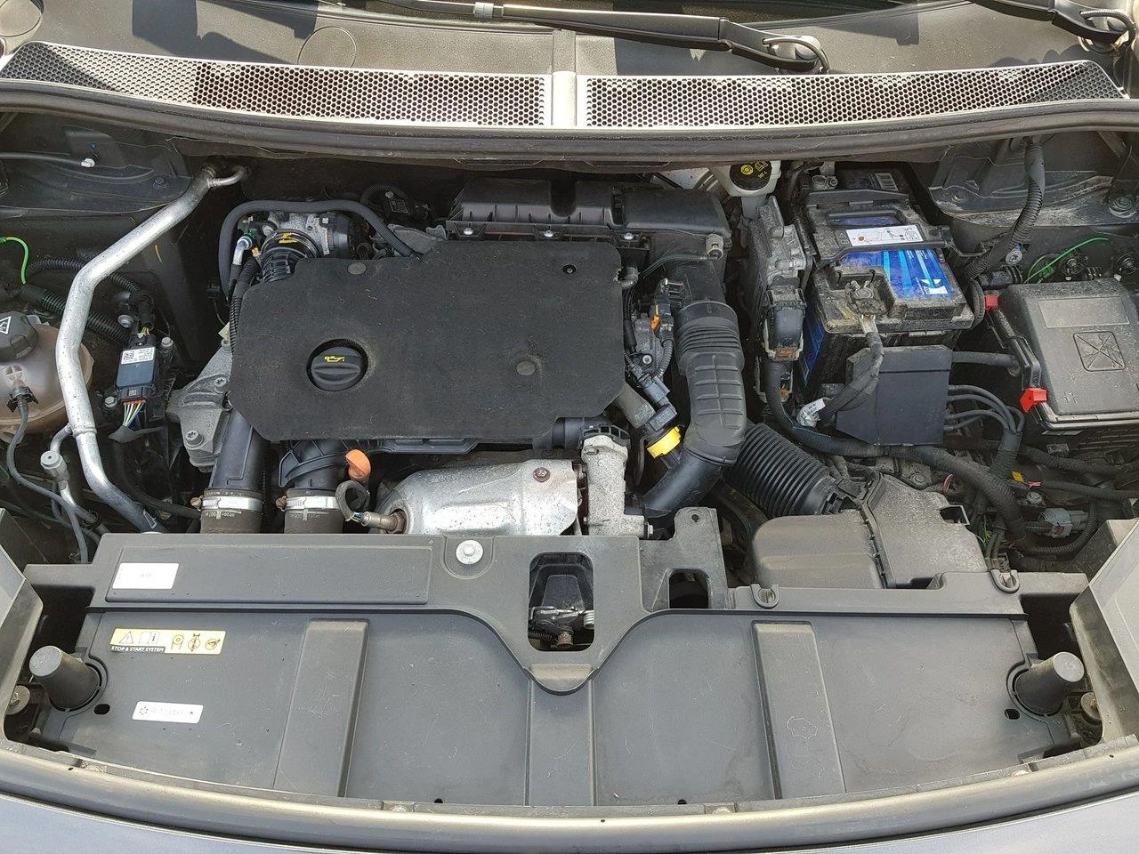 DS Automobiles DS 7 Crossback - Zdjęcie 18