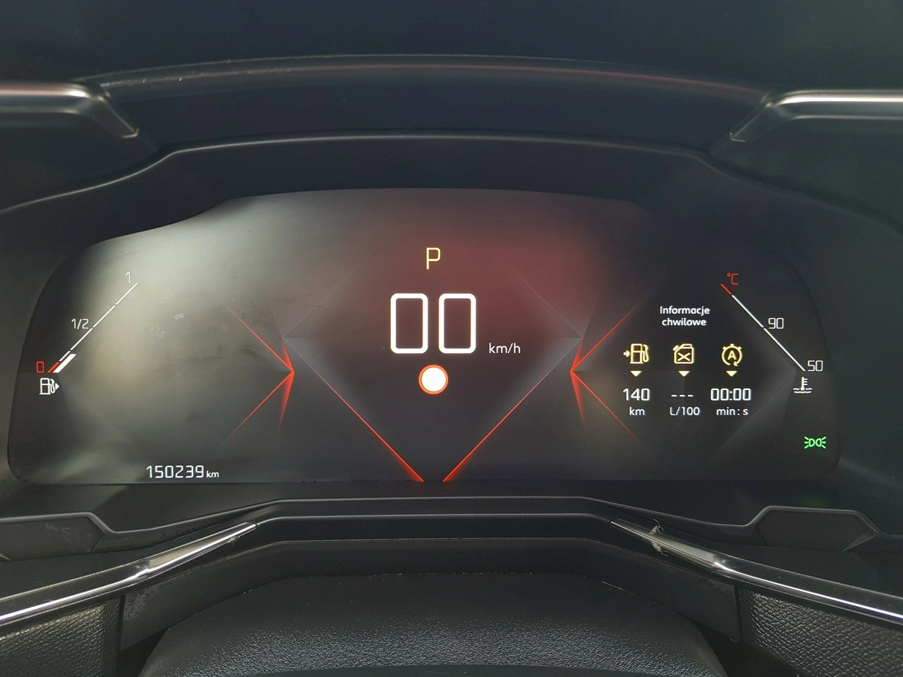 DS Automobiles DS 7 Crossback - Zdjęcie 22