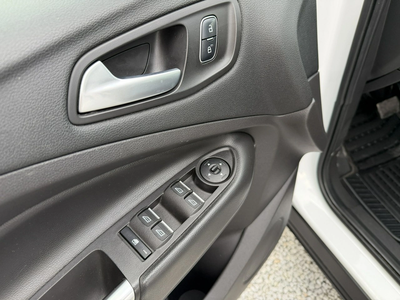 Ford Escape - Zdjęcie 12