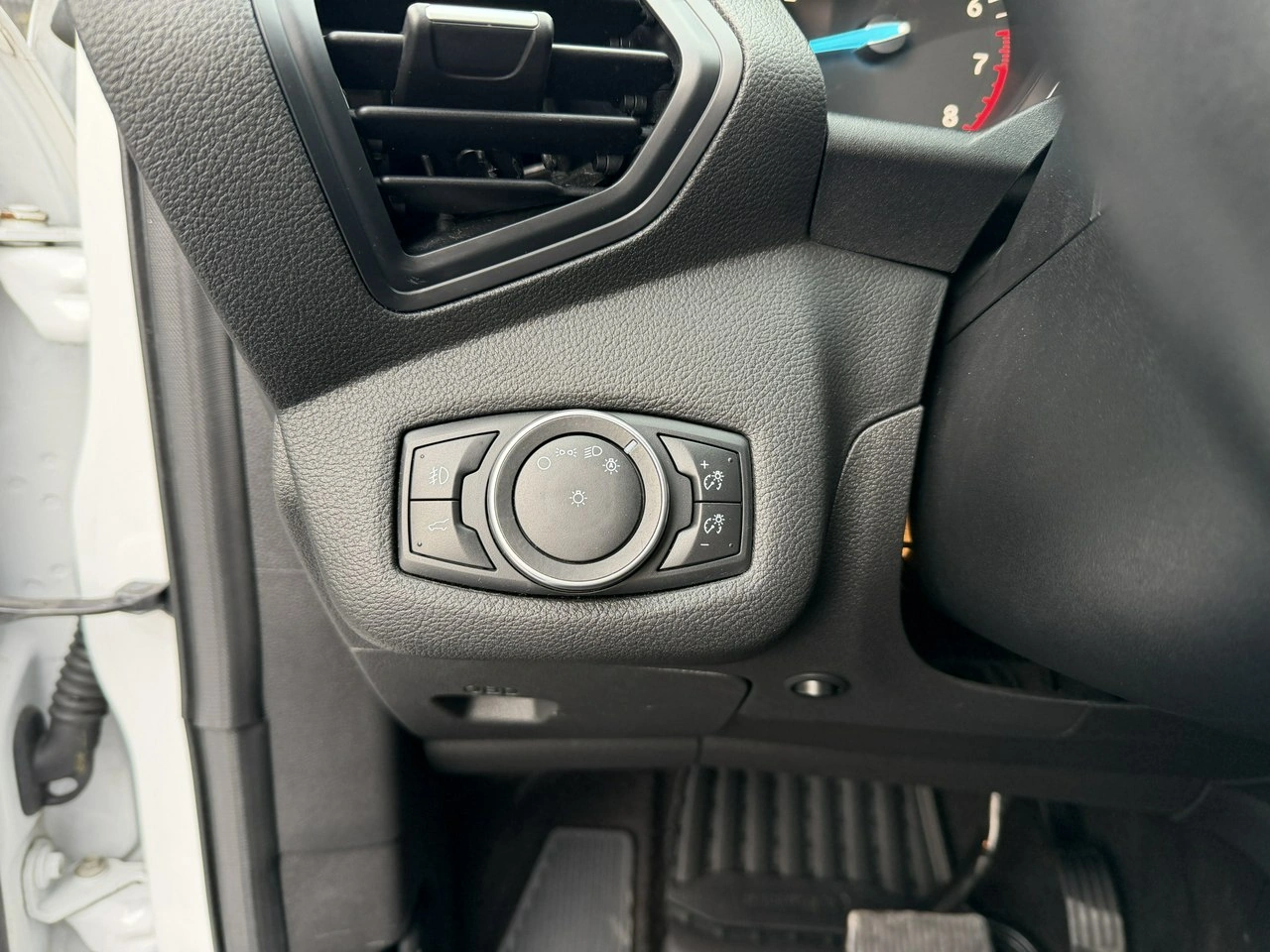 Ford Escape - Zdjęcie 13