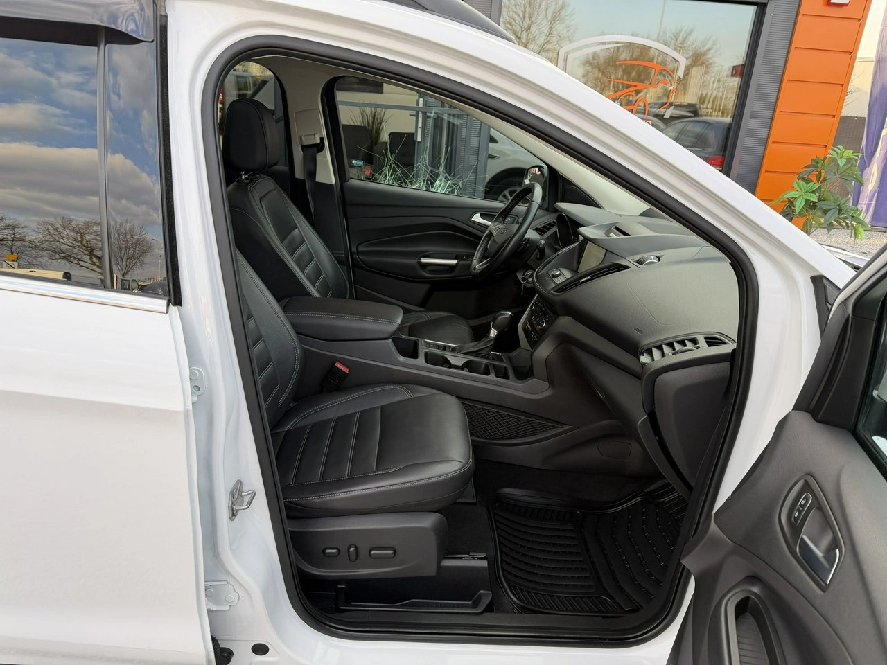 Ford Escape - Zdjęcie 23