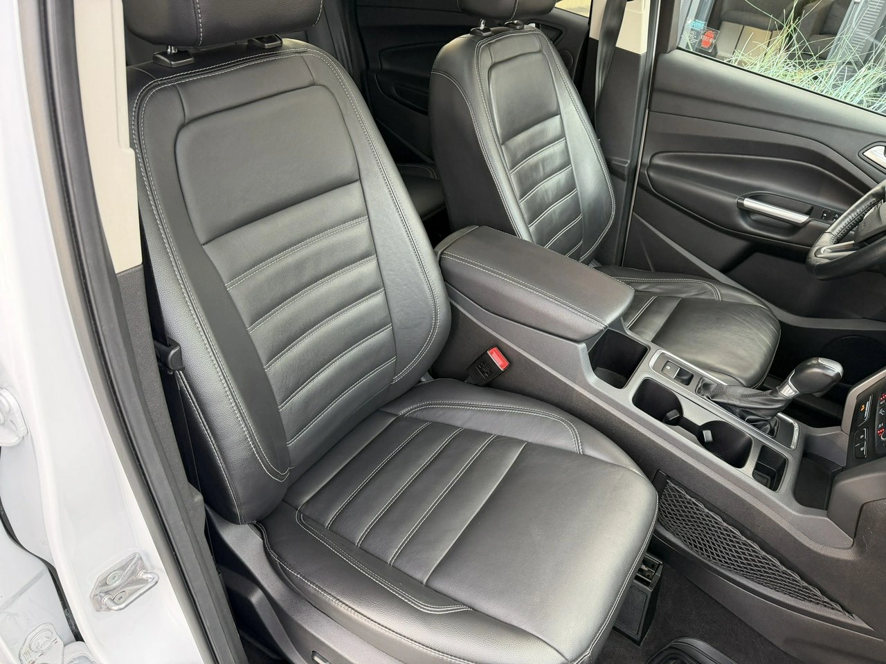 Ford Escape - Zdjęcie 24