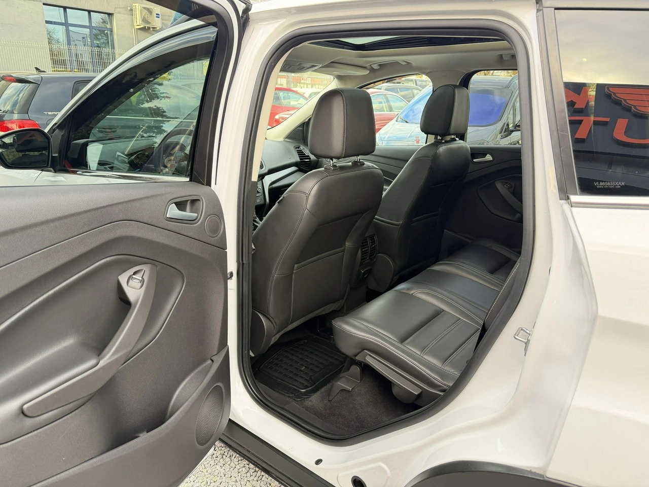 Ford Escape - Zdjęcie 27