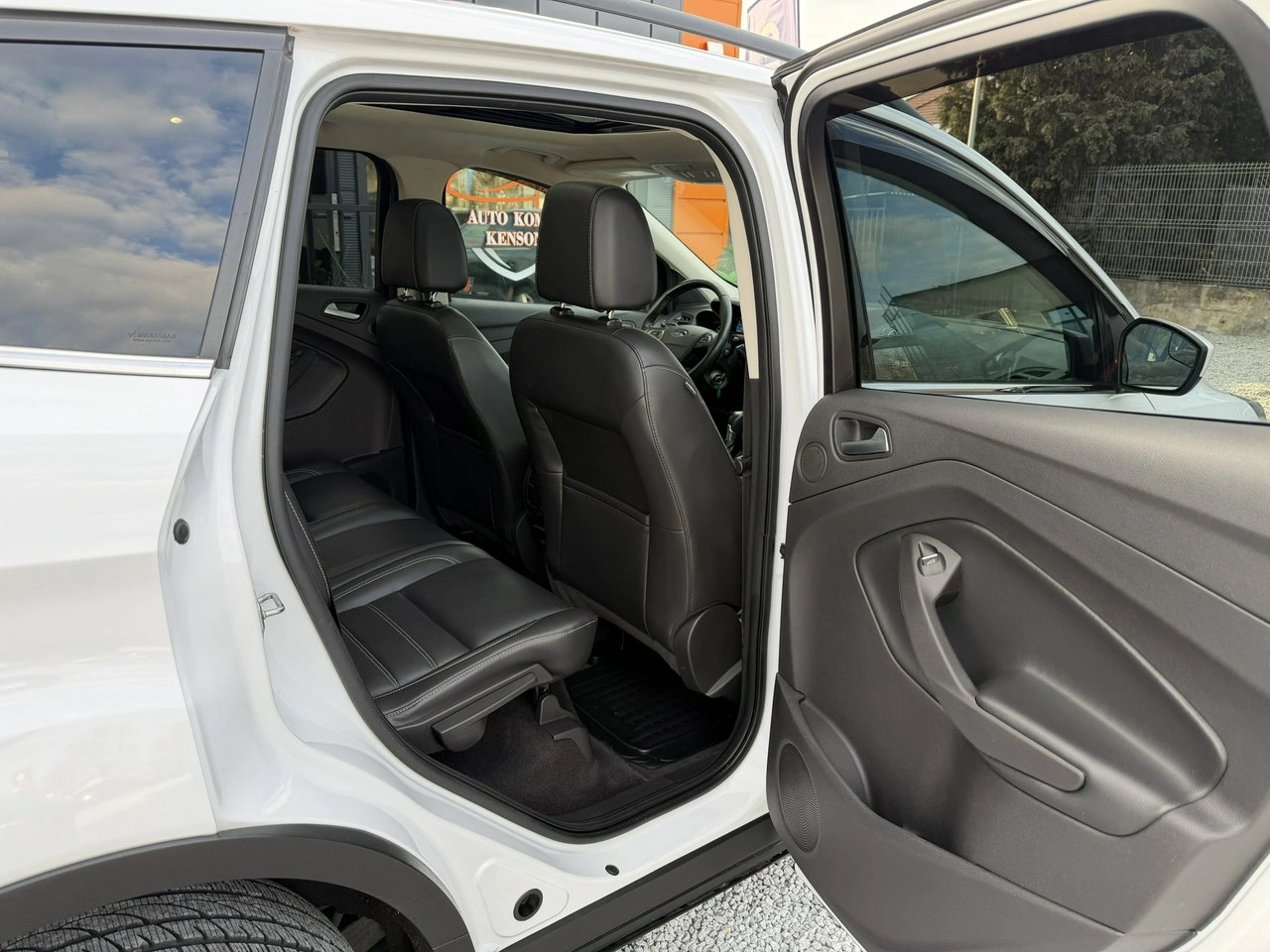 Ford Escape - Zdjęcie 28