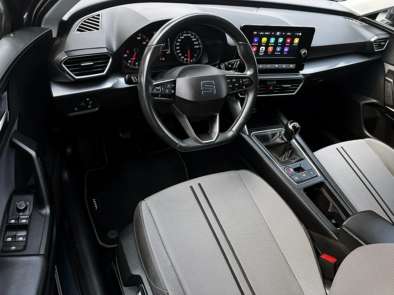 Seat Leon Sportstourer - Zdjęcie 15