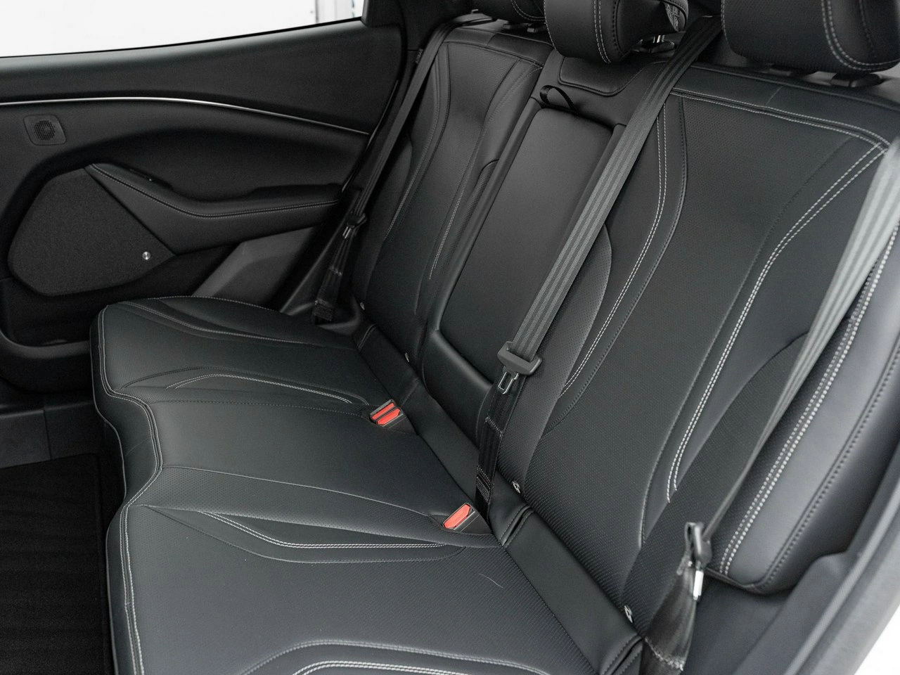 Ford Mustang Mach-E - Zdjęcie 26