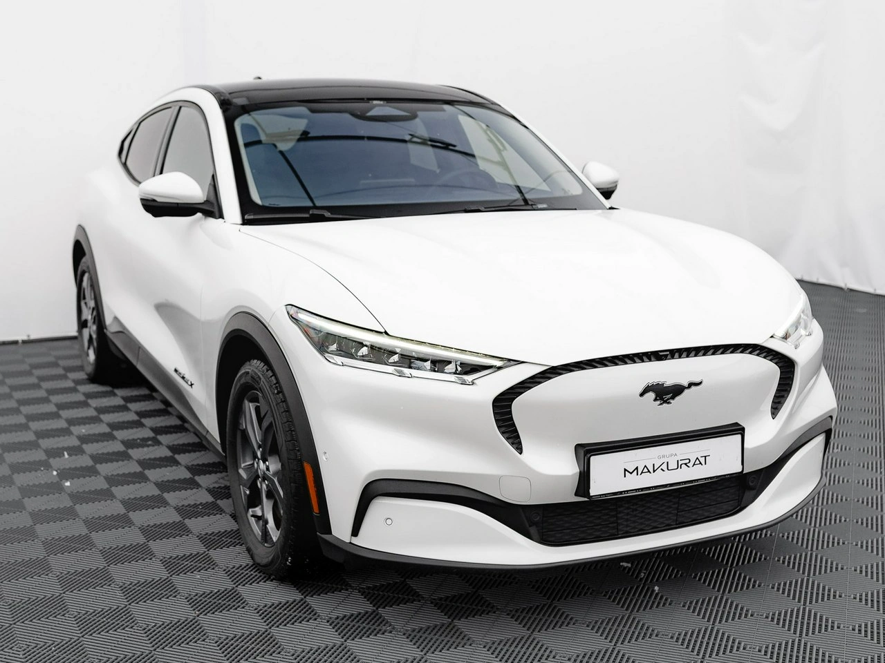 Ford Mustang Mach-E - Zdjęcie 2