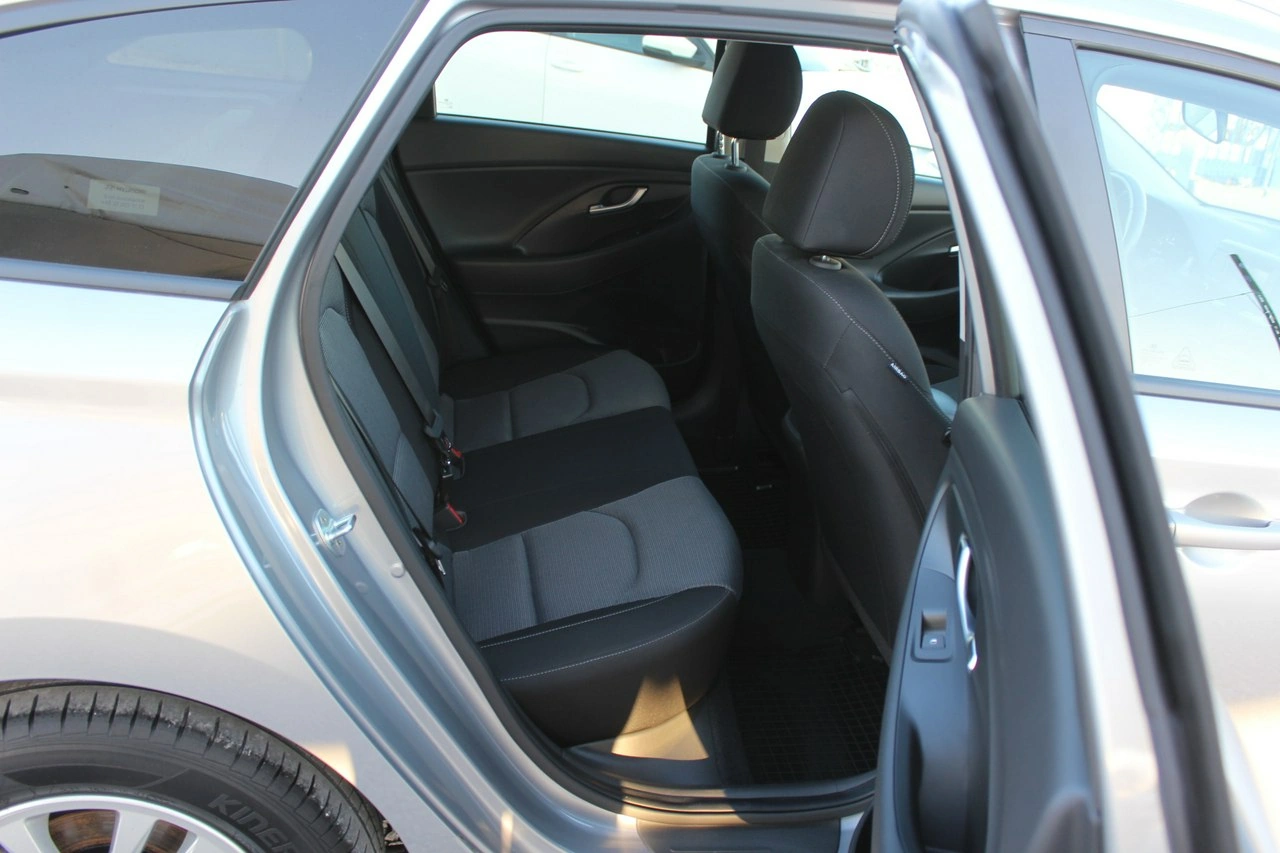 Hyundai i30 - Zdjęcie 11