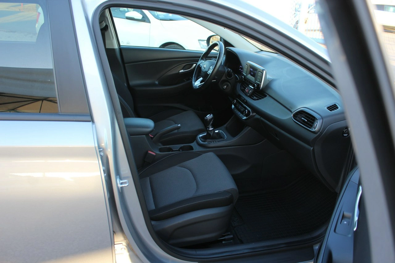 Hyundai i30 - Zdjęcie 12