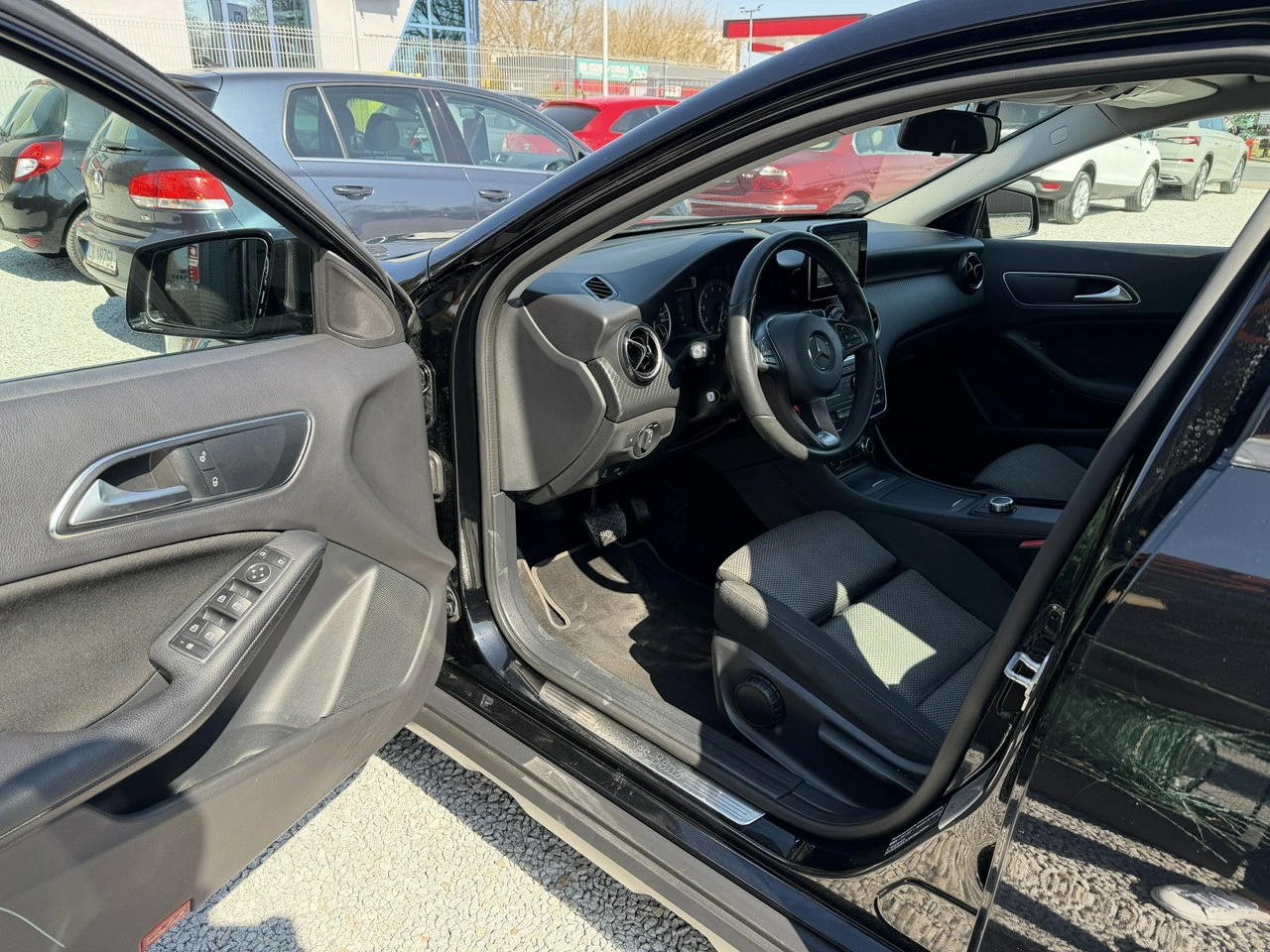 Mercedes GLA 200 - Zdjęcie 10