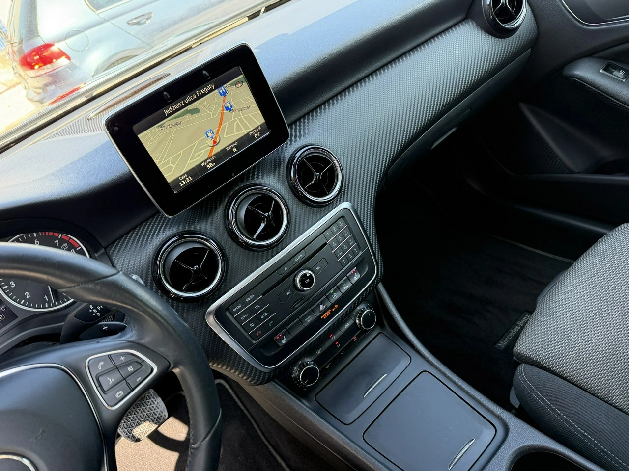 Mercedes GLA 200 - Zdjęcie 20