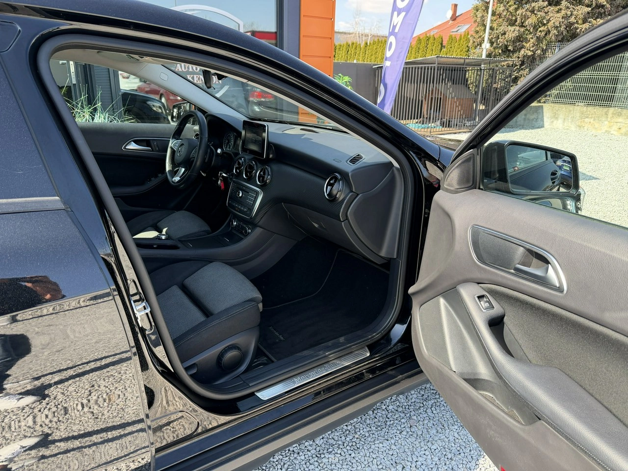 Mercedes GLA 200 - Zdjęcie 23